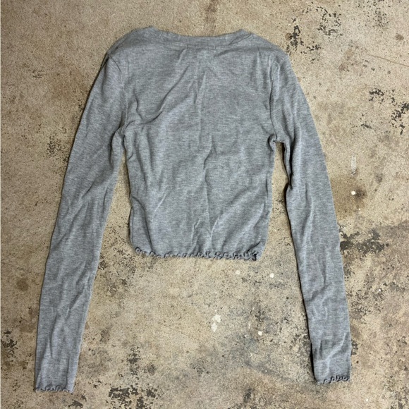 Forever 21 Cropped Long Sleeve Lettuce Trim Gray Women's S - OBO - Picture 2 of 6